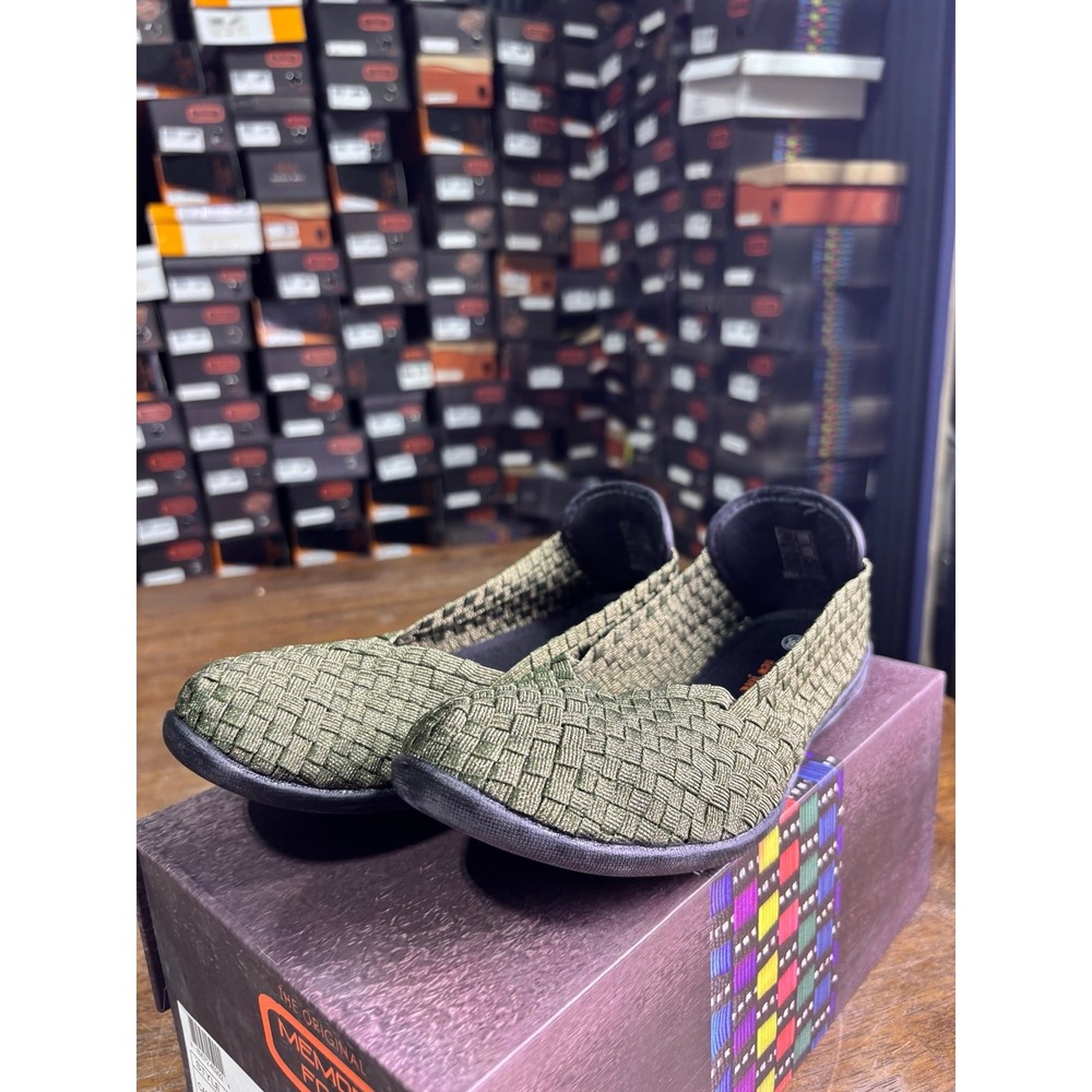 Bernie Mev Catwalk Olive Shimmer Woven Flats Size 36 US 5.5-6 NEW